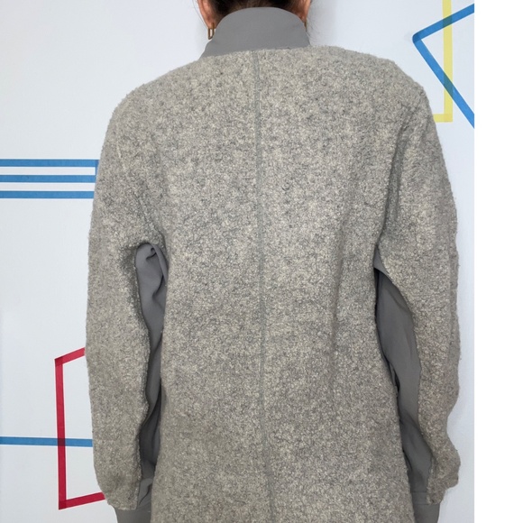 Lululemon Tundra Trek 1/2 Zip - Picture 2 of 3